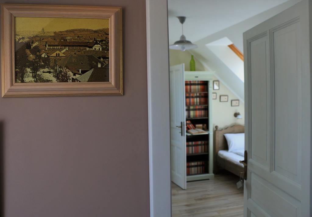 Fogadó a Patkolókovácshoz Szekszárd Bed and Breakfast Exterior foto